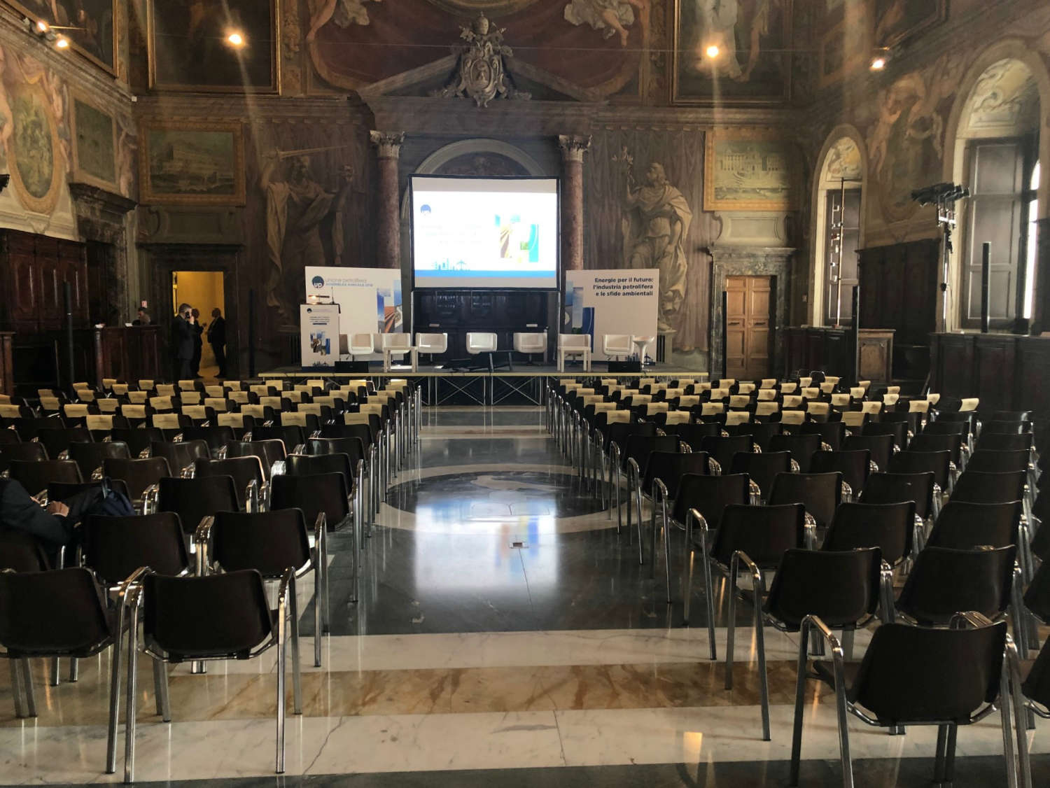Allestimento convegno unione petrolifera