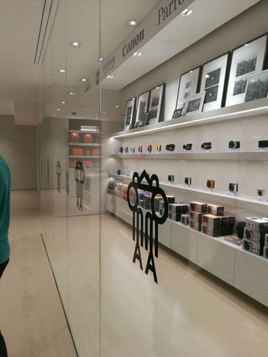 Allestimento per l'apertura della nuova Rinascente di Via del Tritone