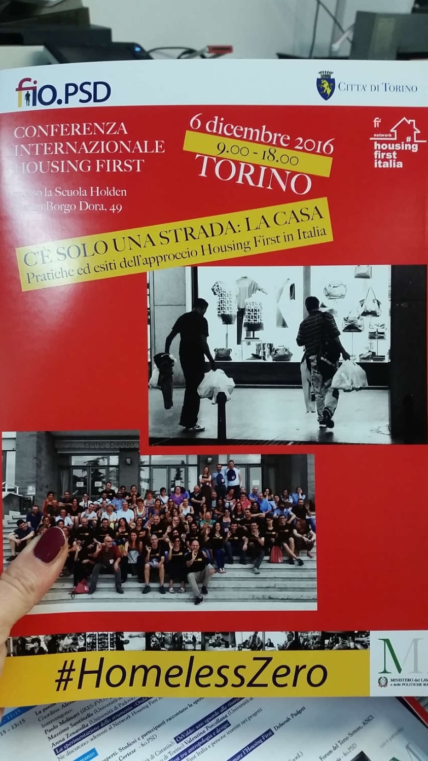 Brochure per FIO.PSD carta patinata pesante